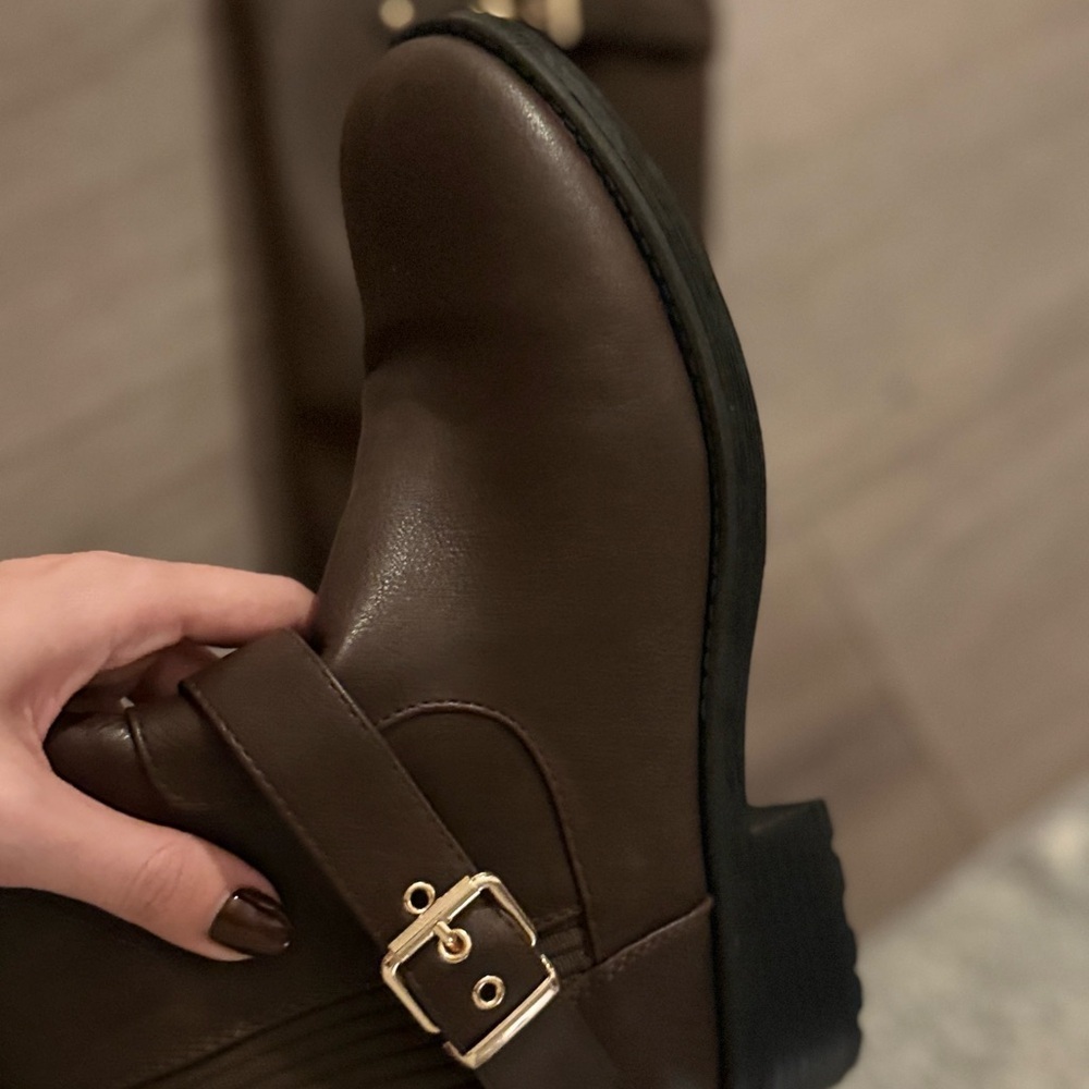 Brown Knee-High Boots with Buckle Detail size 10 - Picture 3 of 6